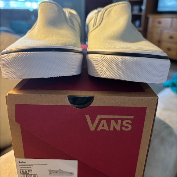 😍NEW! Vans “Asher” Classic Aqua Slip-On Shoes Y 6, Women’s 7.5 - Picture 4 of 8